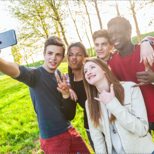 Alimentazione e adolescenza Alimentazione e adolescenza
