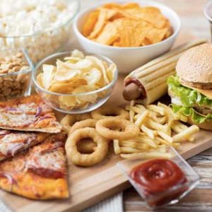 Gli alimenti superprocessati e l’aumento del peso Gli alimenti superprocessati e l’aumento del peso